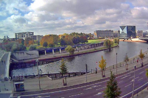 El terraplén fluvial del Spree en Berlín en tiempo real