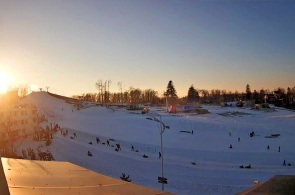 Vista de la pista de esquí Lesnaya Polyana. Cámaras web Vladivostok