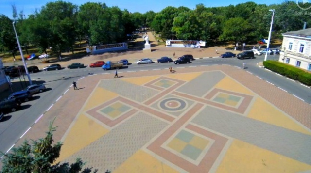 Webcam en el centro de Yeysk, en la Plaza del Teatro