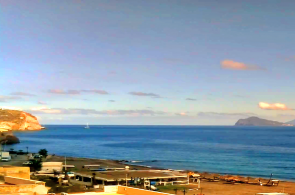 Vista de la playa de Canneto, Panarea y Stromboli. Cámaras web en vivo Lípari