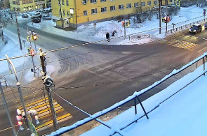 Cruce de caminos de Dzerzhinsky - calles Maxim Gorky. Webcams Medvezhyegorsk en línea