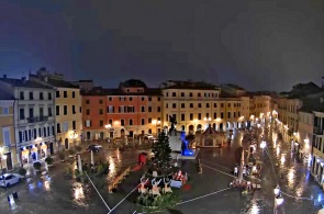 Plaza Matteotti. Sarzana cámaras web en línea