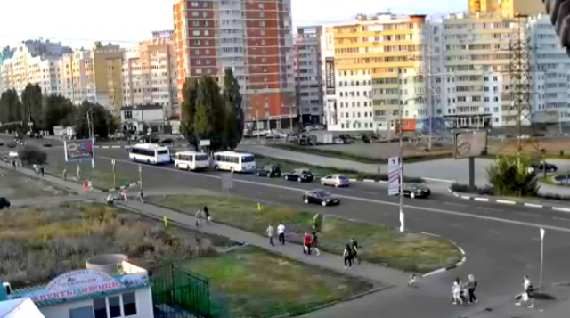 Encrucijada de Shchors - calles de Yesenin. Webcam belgaod en línea