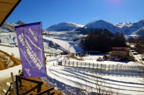 Vista de la estación de esquí de Prato Nevoso. Cámaras web Cuneo