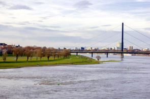 Vista del Rin. Webcams de Dusseldorf en línea