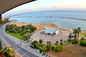 Pane y Playa Pomodoro. Cámaras web de Bari en línea