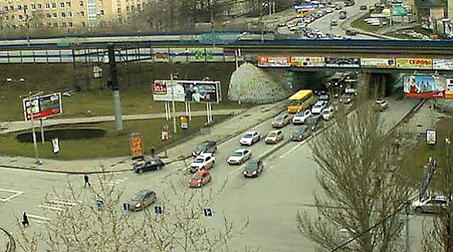 Intersección de las calles Vostochnaya y Malysheva. Ekaterinburg en línea