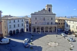 Vista de la plaza de la ciudad y el ayuntamiento. Cámaras web Perugia