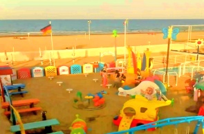 Parque infantil en la playa de Riccione. Cámaras web Rimini