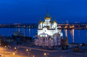 La catedral Arkhangelsk en línea