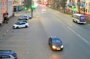 calle cruce de caminos B. Oktyabrskaya - Victoria. Cámaras web Yaroslavl
