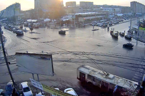 Cruce de calles de Gagarin - Dzerzhinsky. Webcam de Chelyabinsk en línea