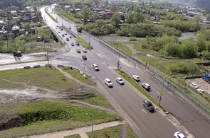 Encrucijada de las calles Sverdlovskaya - Bazayskaya. Webcam de Krasnoyarsk en línea