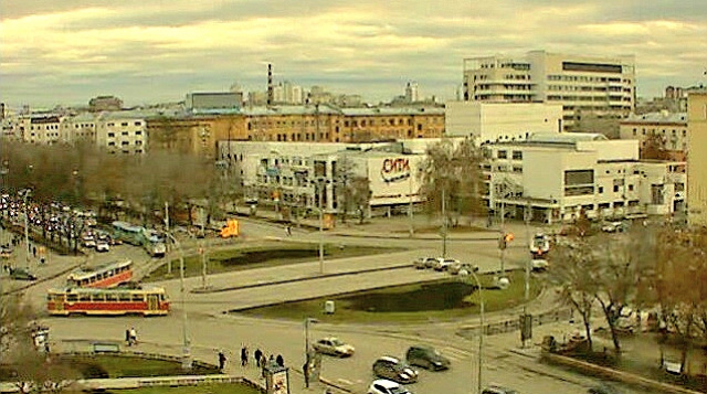 Intersección de la avenida Lenin y la calle Lunacharsky