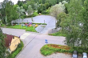 Parque infantil en la calle Sovetskaya. Cámaras web Lakhdenpokhya