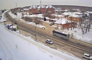 La intersección de Sverdlovskaya y Lenin en Dolgoderevenskoye. Cámaras web de Cheliábinsk