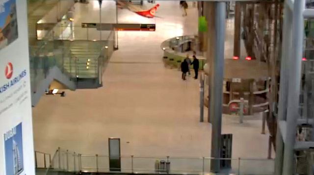 Aeropuerto de Colonia / Bonn. Vestíbulo de la terminal 2. Webcam de Colonia en línea