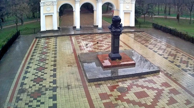 Monumento a Taras Shevchenko. Webcam simferopol en línea