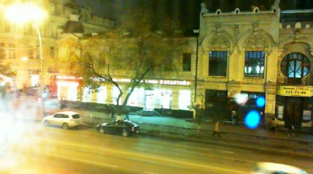 Street Bolshaya Sadovaya en la webcam de Rostov-on-Don en línea