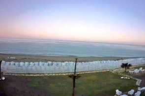 Vista de la playa de Tonnara. Webcams Reggio Calabria