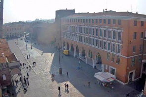 Vista de Liston y la torre del Reloj. Webcams de Ferrara