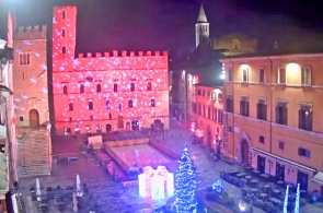 Plaza del Popolo. Todi cámaras web en línea