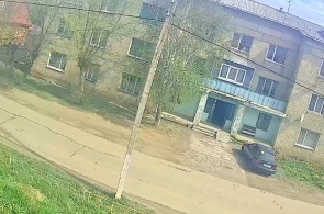 Calle Chekmareva. Ángulo 2. Cámaras web de Baymak en línea.