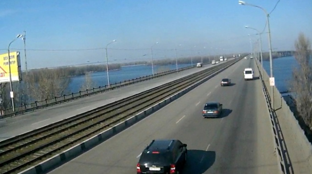 Webcam en el puente Kaydak. Webcam de Dnepropetrovsk en línea