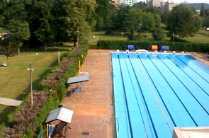 Complejo deportivo Starz, piscina exterior. Webcams Strakonice en línea