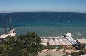 Vista de la playa desde el Hotel Oreanda. Cámara web Yalta en línea