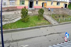 Intersección de Saburov y Voronov. Ángulo 2. Cámaras web Verkhnyaya Salda en línea